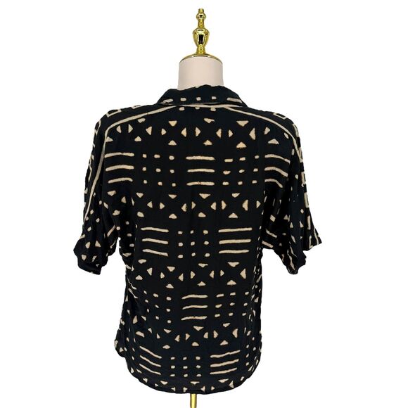 Linda Allard Ellen Tracy Silk Blouse Size 8 Boxy Abstract Collared Button Top - Picture 9 of 13